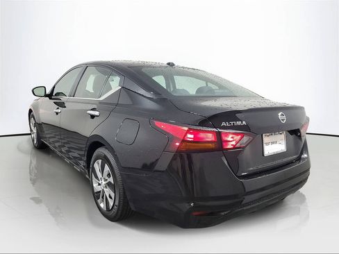 Used 2020 Nissan Altima 2.5 S FWD image 4