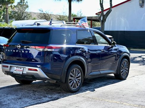 Used 2023 Nissan Pathfinder SL w/ SL Premium Package image 6