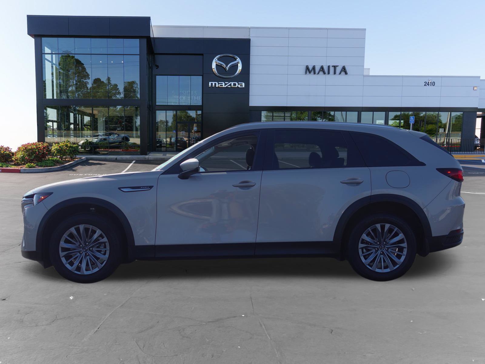 Used 2024 MAZDA CX-90 Plug-In Hybrid w/ Preferred AWD/4WD image 8