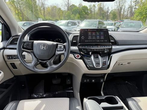 Used 2025 Honda Odyssey Elite image 20