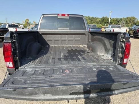 Used 2018 RAM 2500 Big Horn w/ Sport Appearance Group image 10