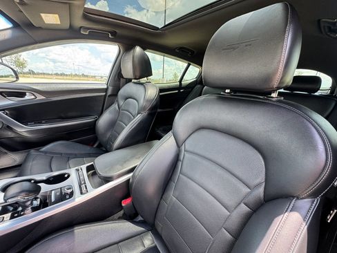 Used 2023 Kia Stinger GT2 RWD image 24
