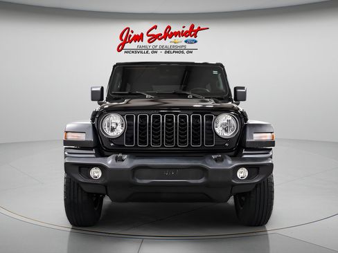 Used 2024 Jeep Wrangler Unlimited Sport AWD/4WD image 2