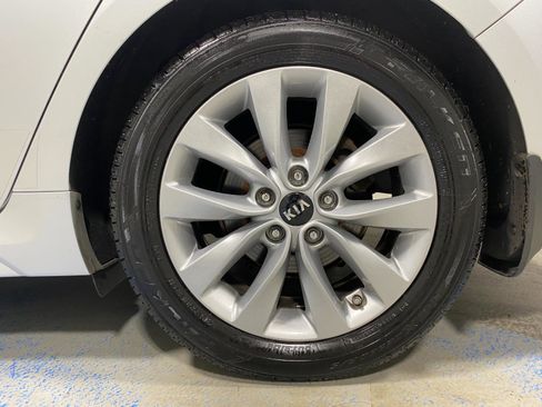 Used 2016 Kia Optima EX image 24