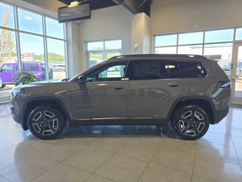 New 2026 Jeep Cherokee Laredo AWD/4WD image 2