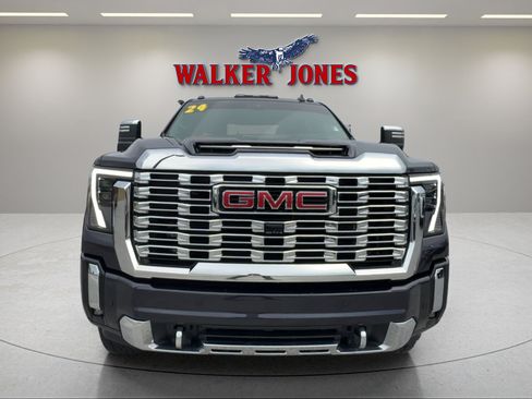 Used 2024 GMC Sierra 2500 Denali w/ Denali Reserve Package image 8