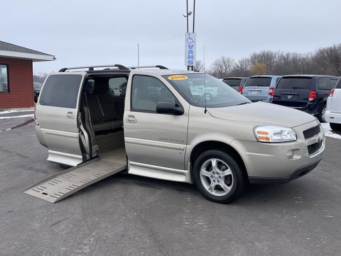 Used 2008 Chevrolet Uplander w/ Climate Package image 2