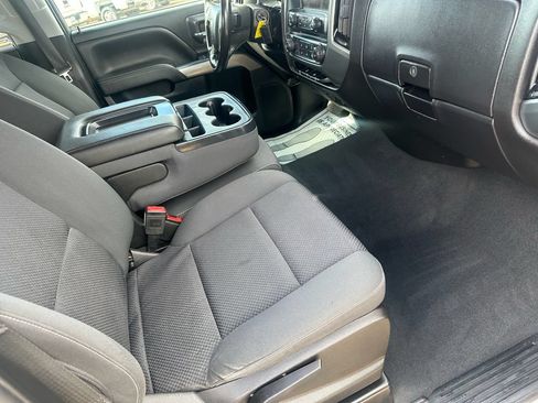 Used 2019 Chevrolet Silverado 1500 LT AWD/4WD image 17