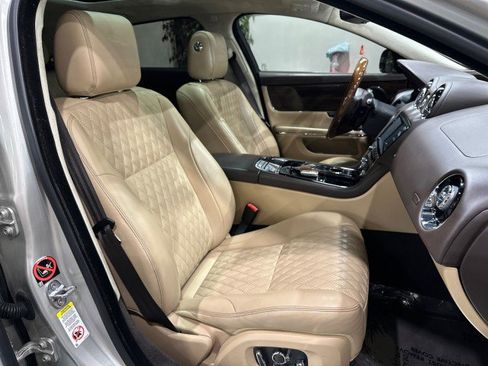 Used 2017 Jaguar XJ L Portfolio RWD image 51