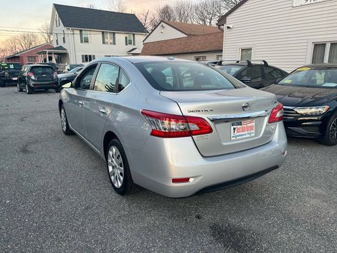 Used 2015 Nissan Sentra SV w/ Navigation Package FWD image 8