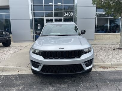 New 2025 Jeep Grand Cherokee Altitude