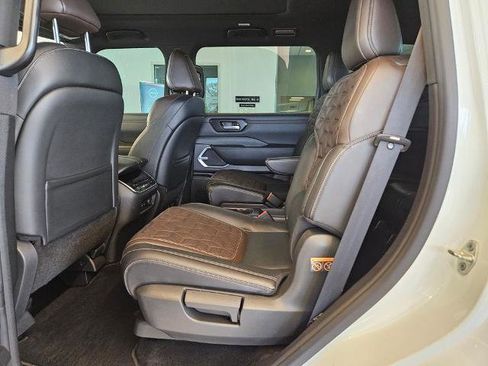Certified 2025 Nissan Armada Platinum Reserve AWD/4WD image 27