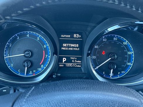 Used 2014 Toyota Corolla S image 25