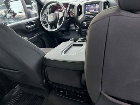 Used 2024 Chevrolet Silverado 2500 Custom w/ Custom Value Package image 28