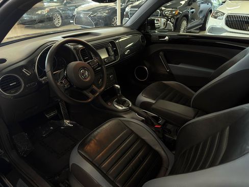 Used 2012 Volkswagen Beetle 2.0T FWD image 10