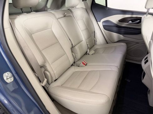 Used 2024 GMC Terrain Denali w/ Denali Premium Package AWD/4WD image 40