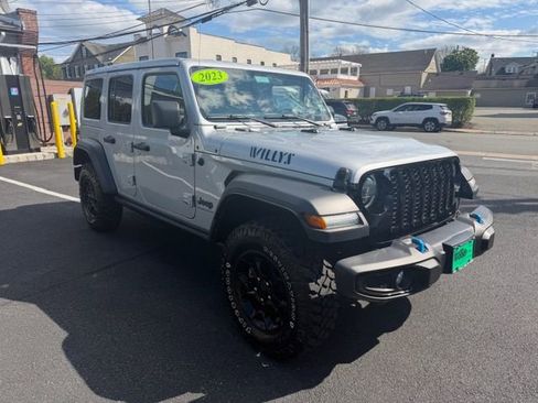 Used 2023 Jeep Wrangler Unlimited w/ Cold Weather Group AWD/4WD image 3