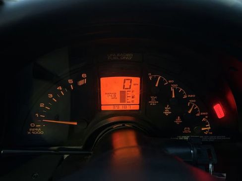 Used 1992 Chevrolet Corvette Convertible image 29