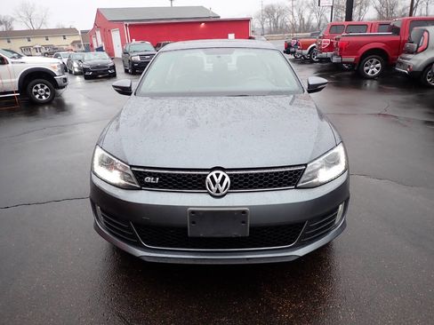 Used 2014 Volkswagen Jetta GLI image 2