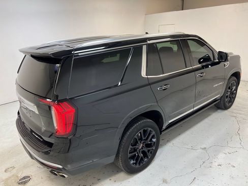 Used 2022 GMC Yukon Denali AWD/4WD image 3