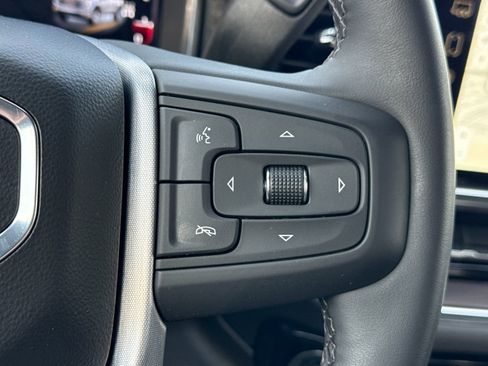 Used 2024 GMC Sierra 1500 SLT image 28