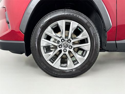 Used 2023 Toyota RAV4 XLE Premium FWD image 47