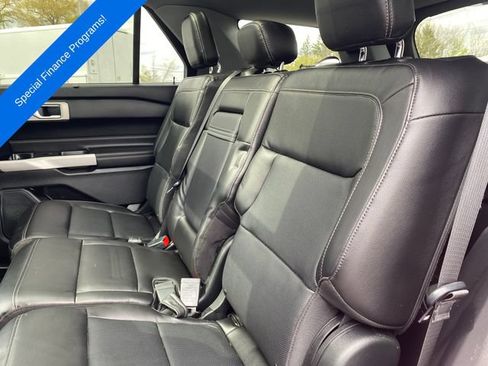 Used 2022 Ford Explorer Limited w/ Class IV Trailer Tow Package AWD/4WD image 18