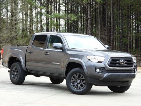 Used 2020 Toyota Tacoma SR5 image 11