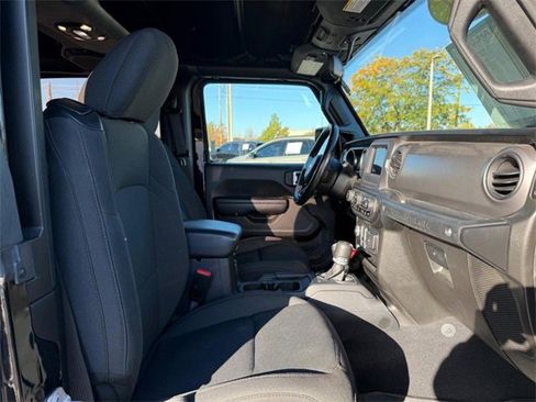 Certified 2021 Jeep Wrangler Willys image 10
