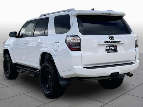 Used 2018 Toyota 4Runner SR5 Premium AWD/4WD image 10