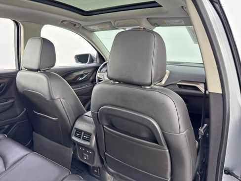 Used 2020 GMC Terrain Denali w/ GMC Pro Grade Package image 37