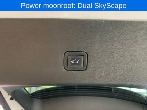 Used 2021 Chevrolet Traverse High Country w/ LPO, Floor Liner Package AWD/4WD image 16