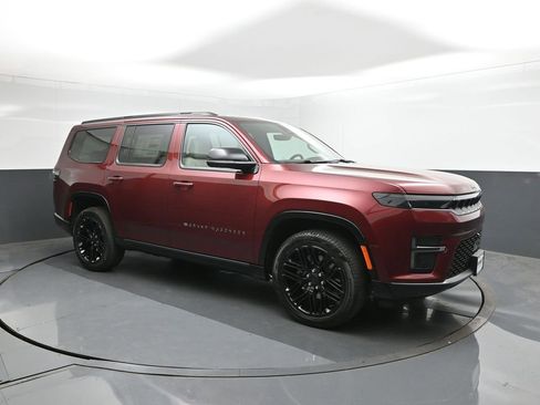 New 2026 Jeep Grand Wagoneer Limited AWD/4WD image 17
