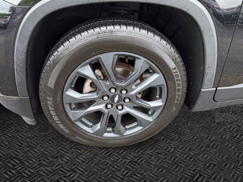 Used 2020 Chevrolet Traverse RS w/ LPO, Floor Liner Package AWD/4WD image 11