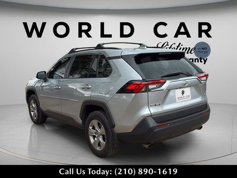 Used 2024 Toyota RAV4 XLE w/ Convenience Package image 13