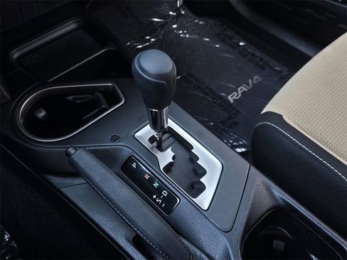 Used 2018 Toyota RAV4 XLE w/ Plus Extra Value Package image 20