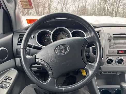 Used 2011 Toyota Tacoma 4x4 Access Cab w/ SR5 Pkg #2 image 20