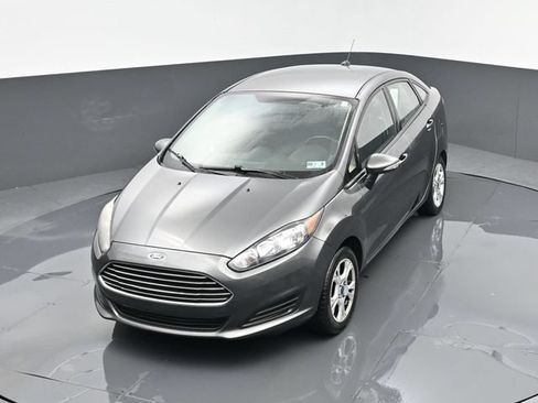 Used 2016 Ford Fiesta SE w/ Cold Weather Package FWD image 17