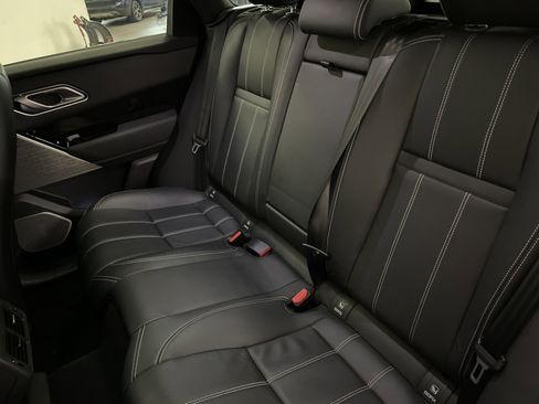 Used 2022 Land Rover Range Rover Velar R-Dynamic S image 29