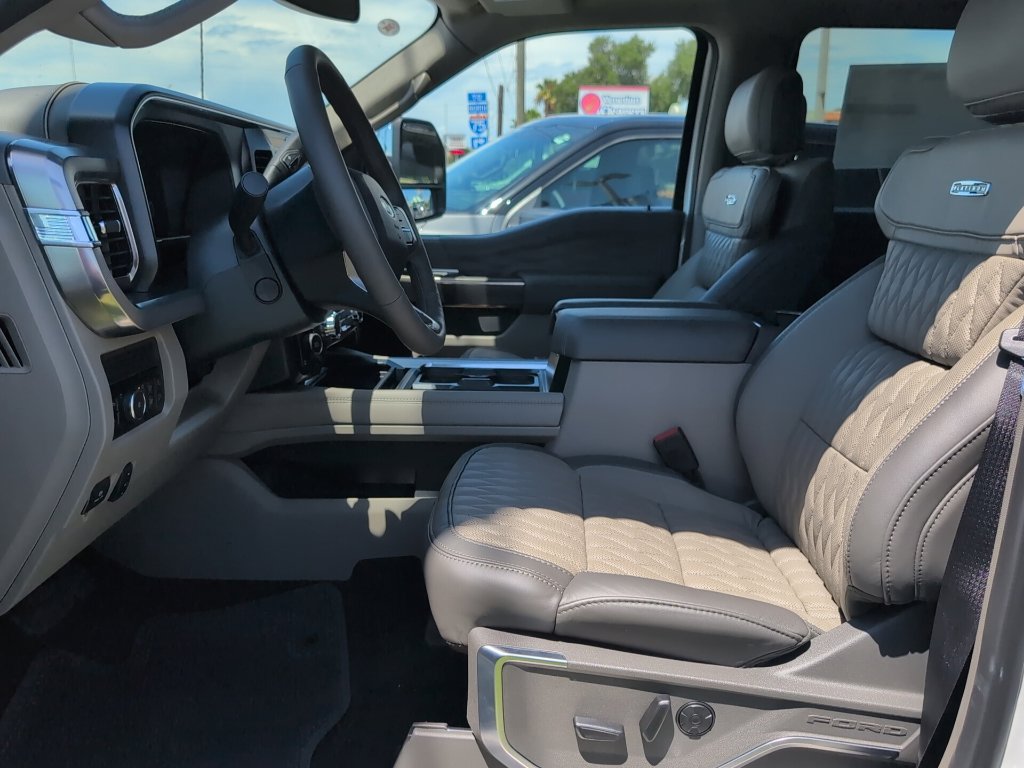 New 2026 Ford F250 Platinum w/ Platinum Plus Package AWD/4WD image 9