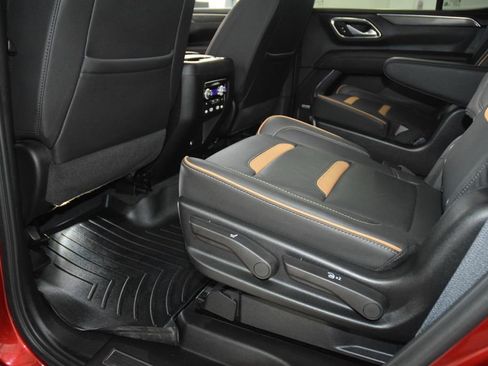 Used 2024 GMC Yukon AT4 AWD/4WD image 44