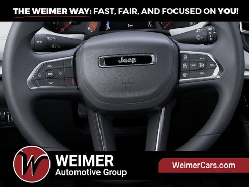 Used 2025 Jeep Compass Limited w/ Sun & Sound Group AWD/4WD image 19