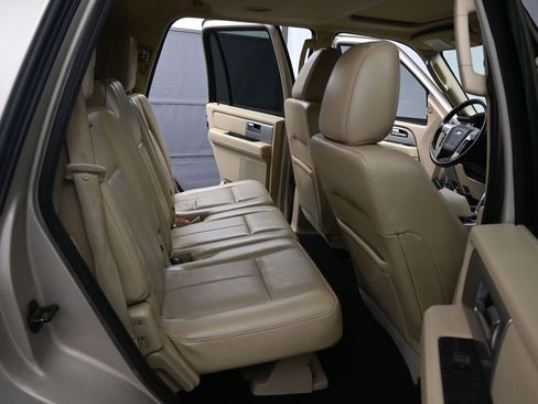 Used 2017 Ford Expedition Limited w/ Equipment Group 301A image 6