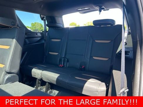 Used 2023 GMC Yukon AT4 w/ AT4 Premium Package image 16