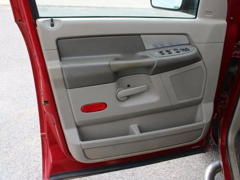 Used 2007 Dodge Ram 3500 Truck SLT image 11