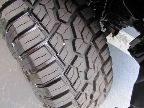 Used 2023 RAM 1500 Big Horn AWD/4WD image 23