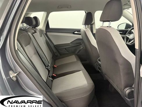 Used 2024 Volkswagen Taos S image 11