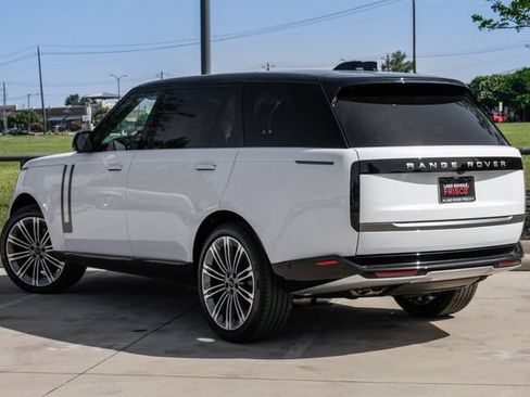 New 2026 Land Rover Range Rover Long Wheelbase SE AWD/4WD image 11