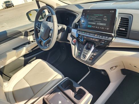 New 2026 Honda Odyssey EX-L image 8
