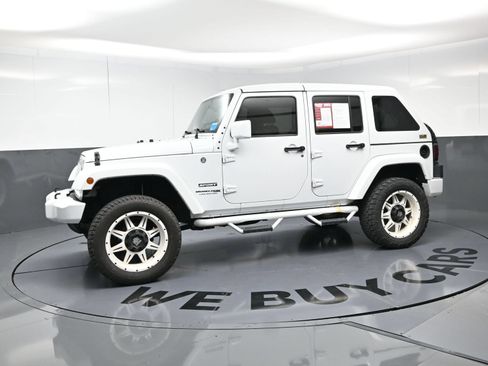 Used 2018 Jeep Wrangler Unlimited Sport S AWD/4WD image 6